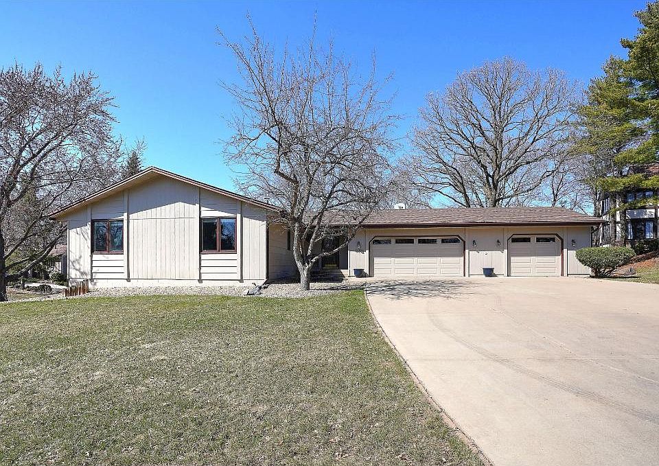 1st image of 13709 Krestwood Dr
