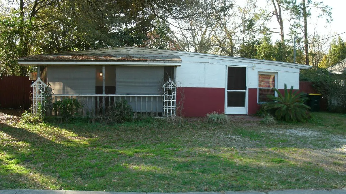 3 bed, 1229 sqft, $1,600 — Photo 2