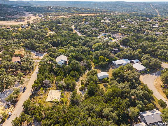 5th image of 651 Valley LOT 404