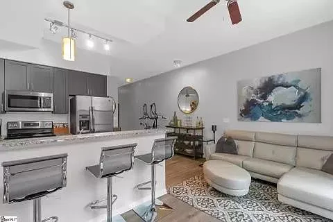 100 E Washington St #27 — Photo 5