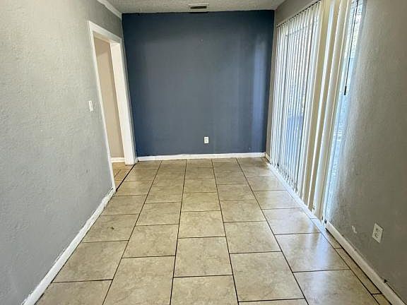 5th image of 1302 Josephine St