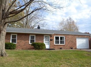 17 Spruce Dr, Centralia, IL 62801