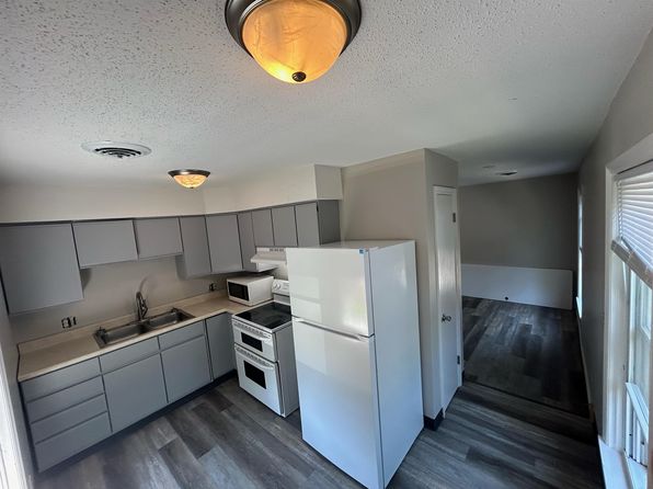 103 E Sangamon St #4