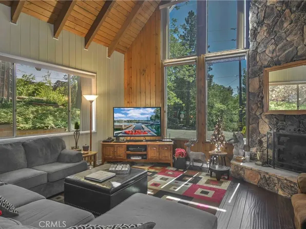 1353 Golden Rule Ln, Lake Arrowhead, CA 92352