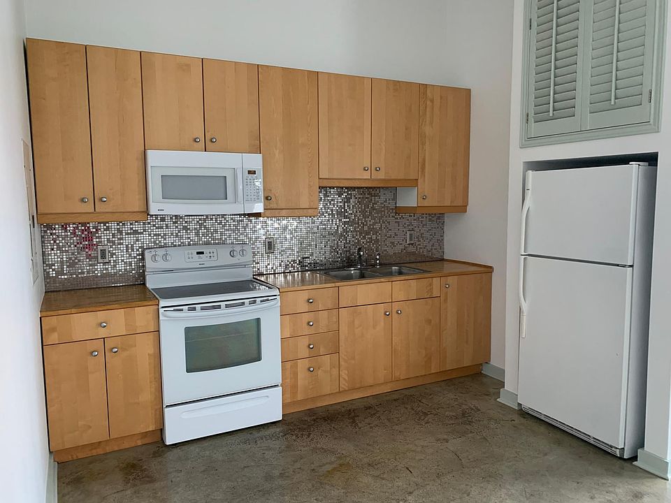 1st image of 1004 Truxillo St APT B