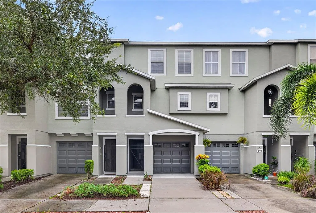2 bed, 2.5 bath, 1200 sqft, $2,250 — Photo 1