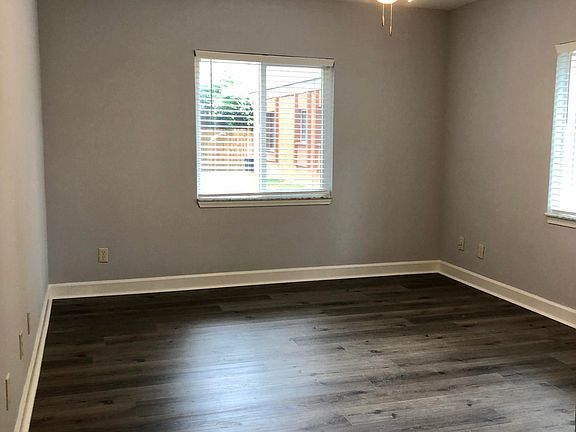 5th image of 1800 Park Ave APT 221