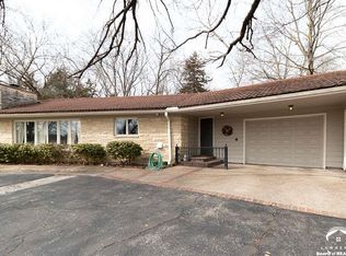 505 Rockledge Rd, Lawrence, KS 66049