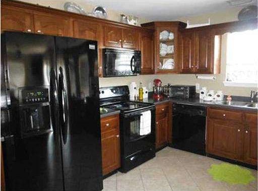 5th image of 7118 Blossom Cir