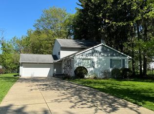 439 Mackinaw Ave, Akron, OH 44333