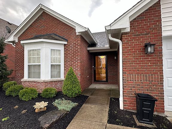 3rd image of 8523 Stark Dr