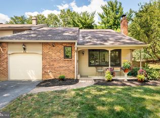 106 Bernard Ct, Chesterbrook, PA 19087