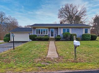 10 Richard Alan Rd, Dartmouth, MA 02747
