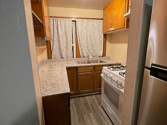 5th image of 5145 S Rockwell St #1