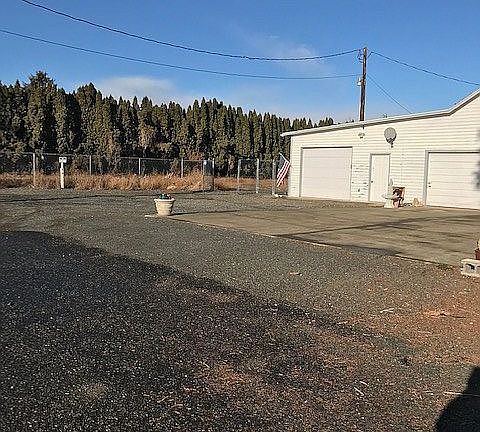 3rd image of 1901 Loren Ave