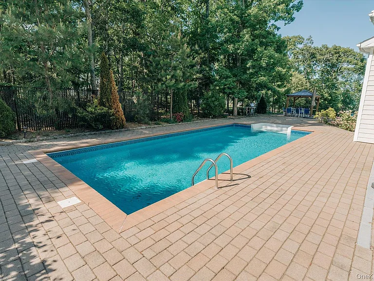 32 Red Creek Rd — Photo 16
