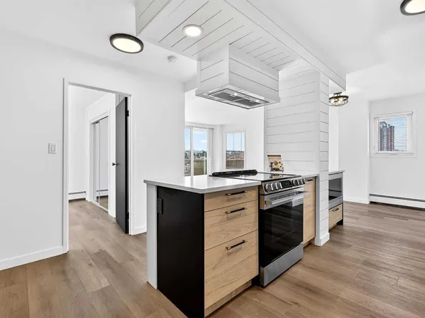 1107 N 15th Ave SW #903, Calgary, AB T2R 0S8