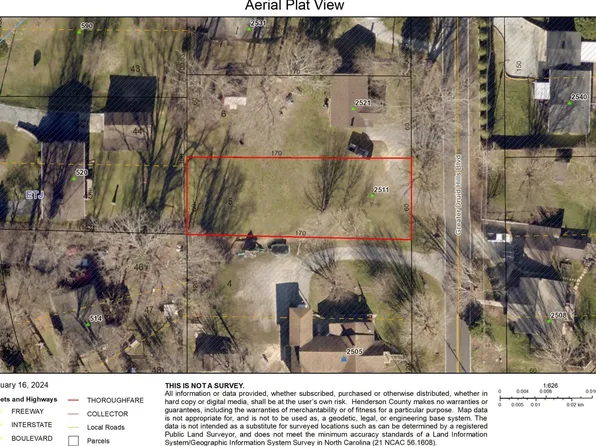 2511 Greater Druid Hills Blvd, Hendersonville, NC 28791