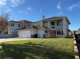 13636 Seagull Dr, Victorville, CA 92395