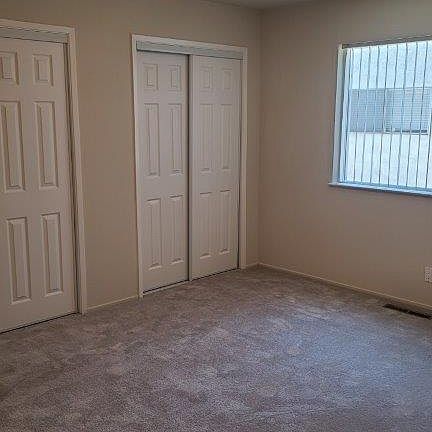 5th image of 645 Begonia Way APT 1