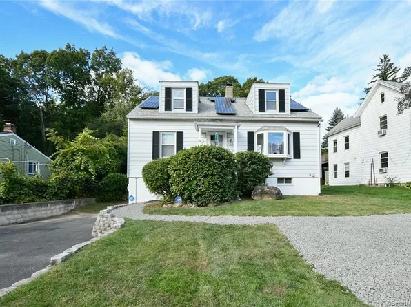 37 Alexander Avenue, Waterbury, CT 06705