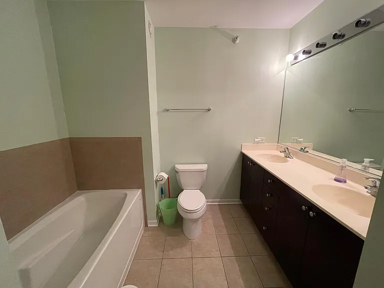 807 Davis St #907 — Photo 2