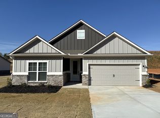 553 Cantrell Dr, Dallas, GA 30157