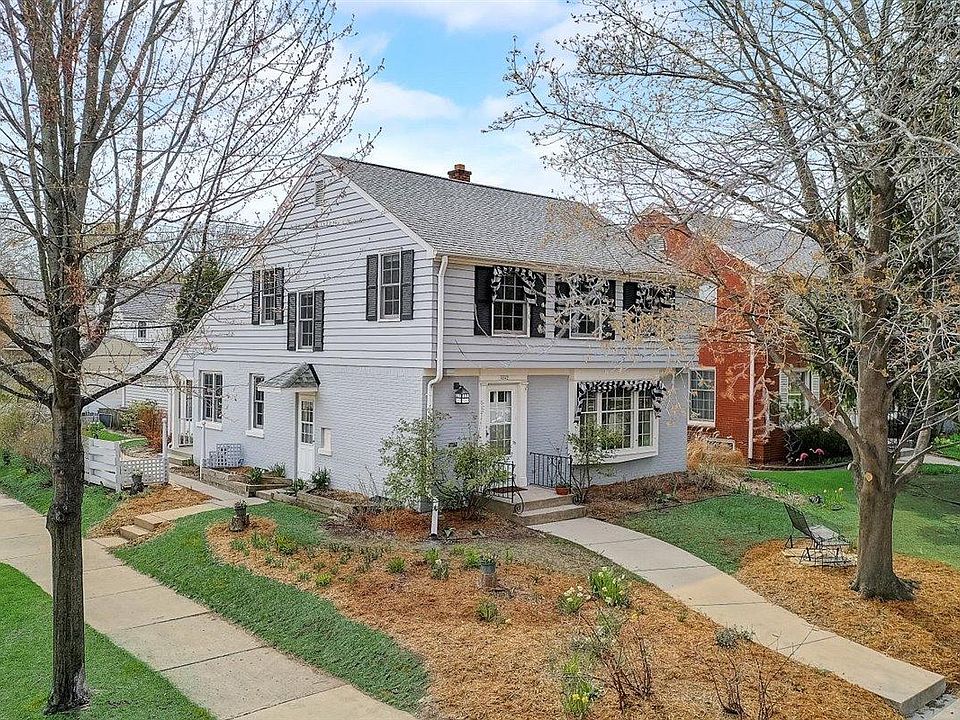 2nd image of 4542 N Ardmore Ave
