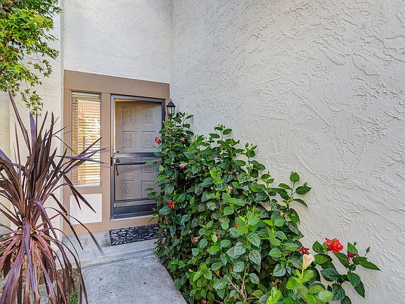 2nd image of 368 Via Primavera Dr