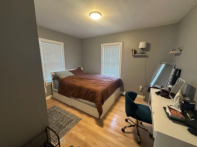31-33 Thornton St #1A — Photo 11