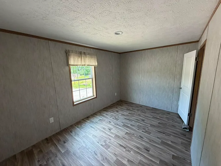 285 Brian Ln — Photo 12