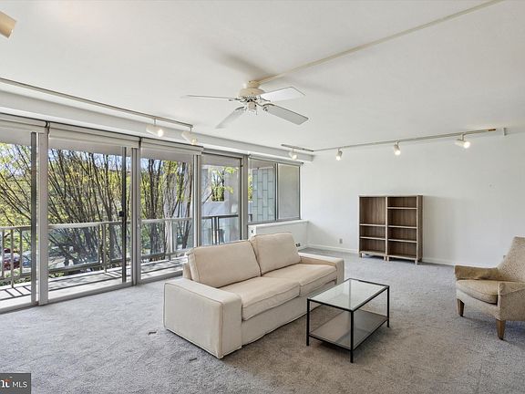 4th image of 2401 Pennsylvania Ave APT 3C54