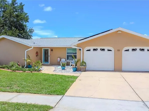 1111 Rushmore Dr, Holiday, FL 34690