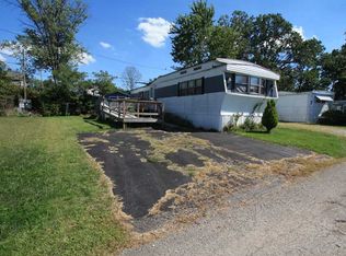 4548 Robin Dr, Jeannette, PA