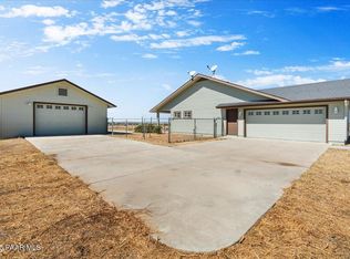 8590 E Pony Express Trl, Prescott Valley, AZ 86315