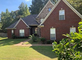10071 Cypress Plantation Dr S, Olive Branch, MS 38654