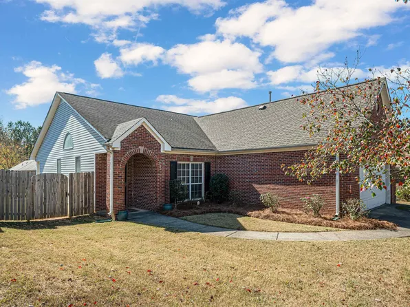 104 Marigold Dr, Alabaster, AL 35007