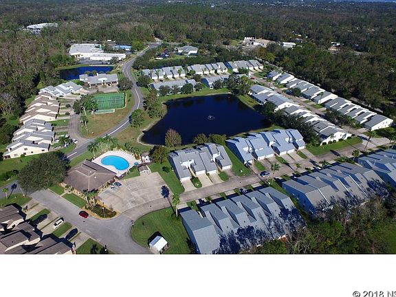 5th image of 424 Shorewood Ln