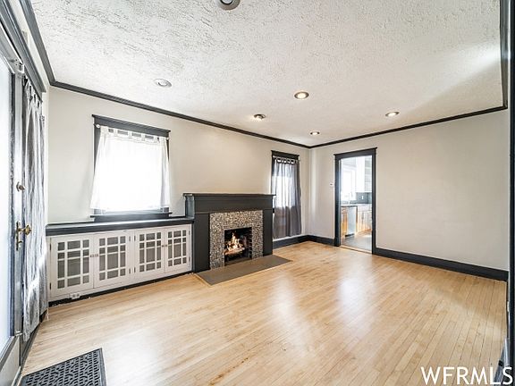 5th image of 2654 S Highland Dr