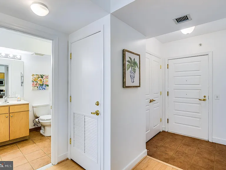 631 D St NW #330 — Photo 17