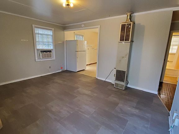2nd image of 236 Williamson Dr