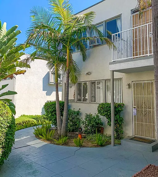 3837 Los Feliz Blvd #6 — Photo 2
