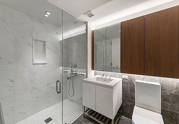5th image of 196 Orchard St #5P
