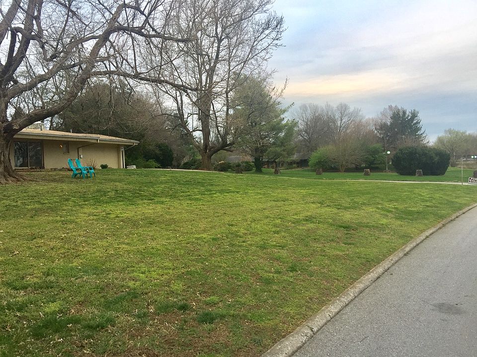 2524 S Cedarbrook Ave, Springfield, MO 65804 Zillow