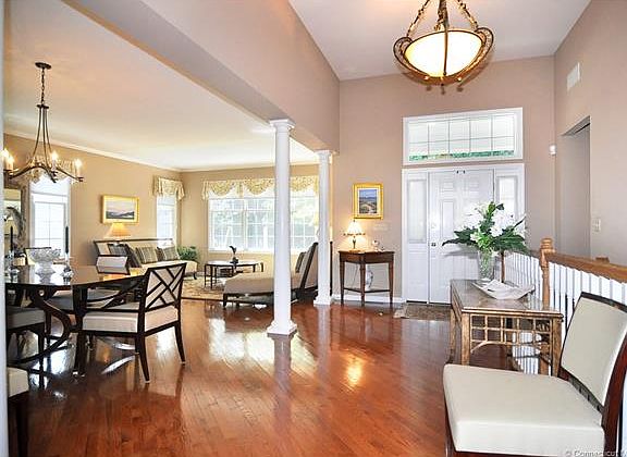 Formal areas, beautiful flo...