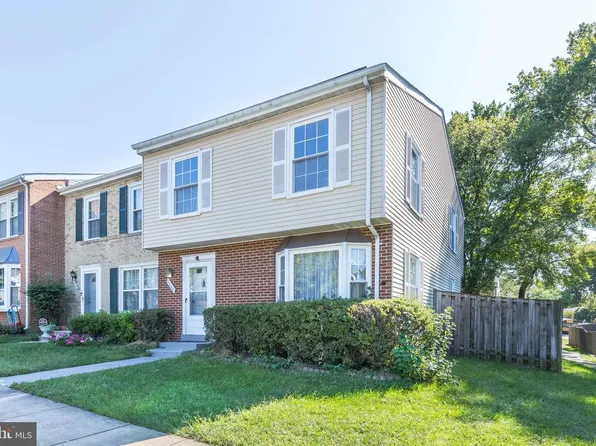 6369 Silver Ridge Cir, Alexandria, VA 22315