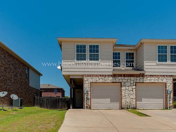 2nd image of 706 Parkplace Rdg
