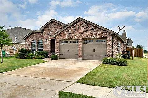 1st image of 329 Parakeet Dr