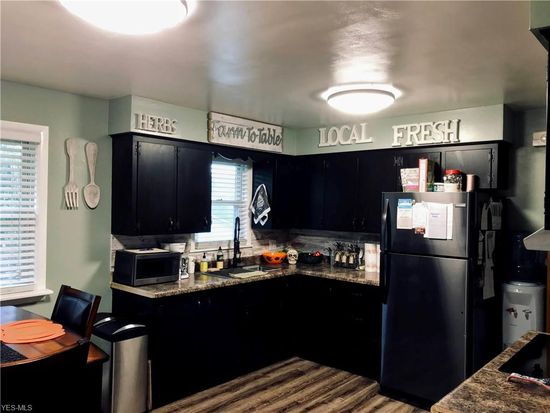 515 W Wood St, Lowellville, OH 44436 | Zillow