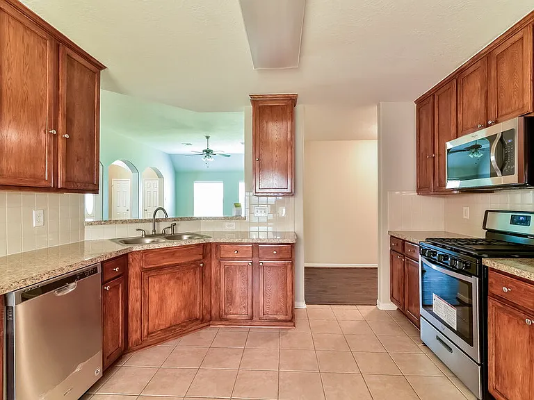 3705 Burwood Ct — Photo 7
